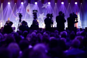 W-swietle-reflektorow-scaled-1